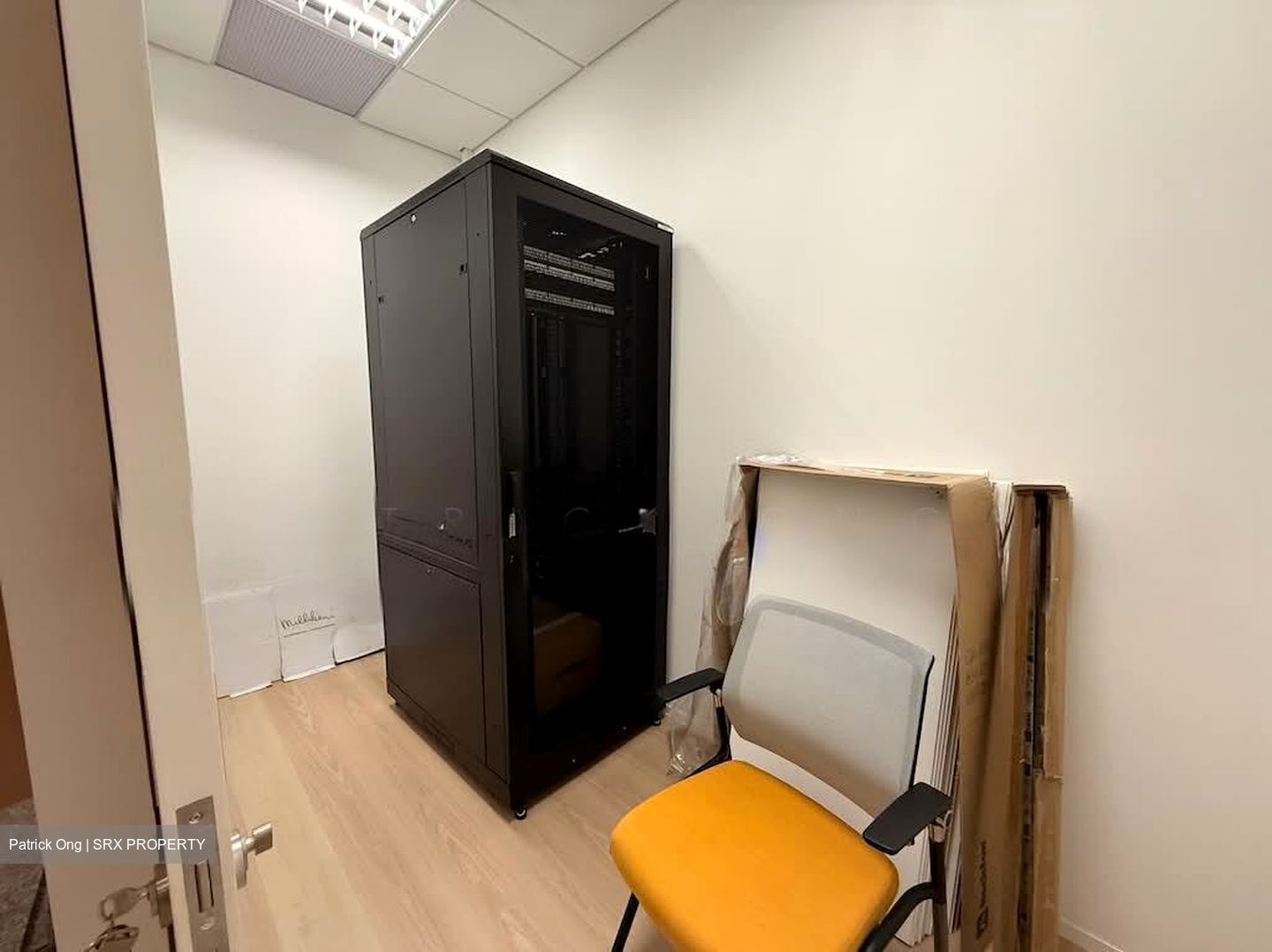 Asia Square Tower 1 (D1), Office #555024261